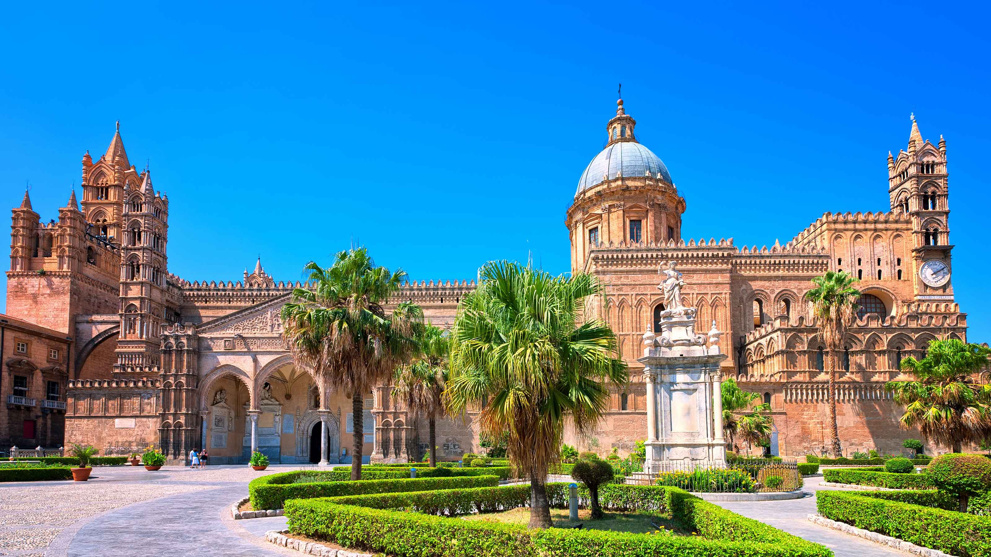 Astoria Palace Hotel Palermo, smeštaj sa restoranom i pogledom na grad, Palermo, Sicilija, Italija